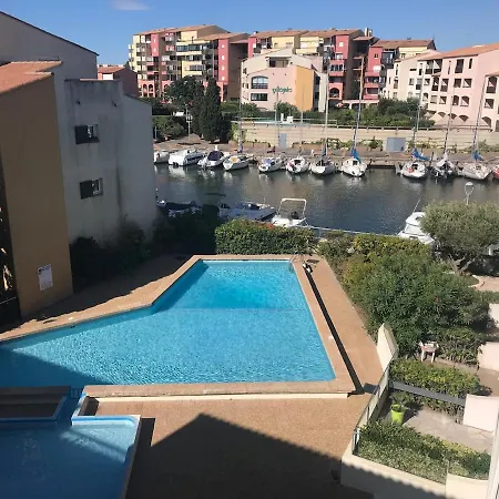6 Pers Avec Piscine Et Parking * Agde